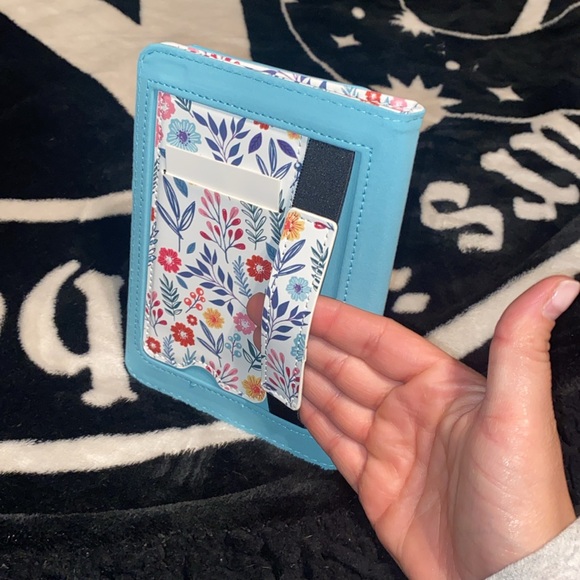 Kindle paperwhite case - Picture 4 of 5